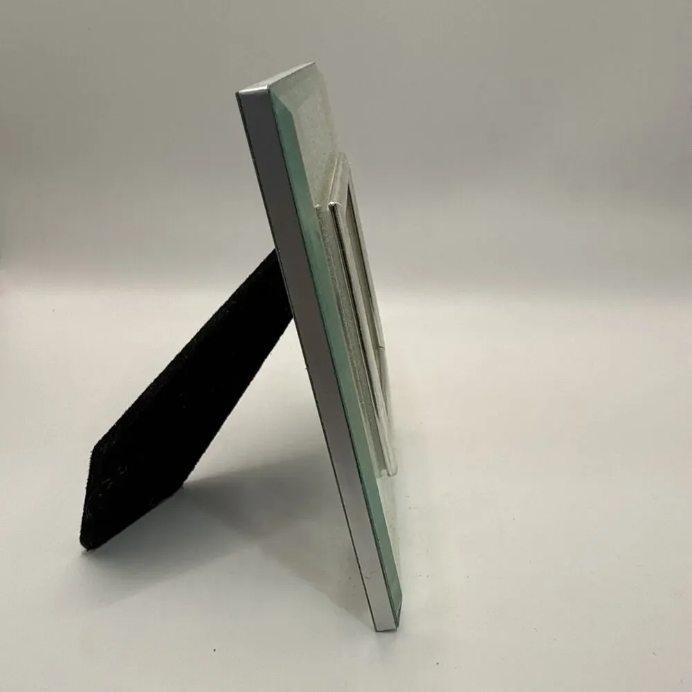 Jennifer Moore Photo Frame The Petals Collection Fits 3